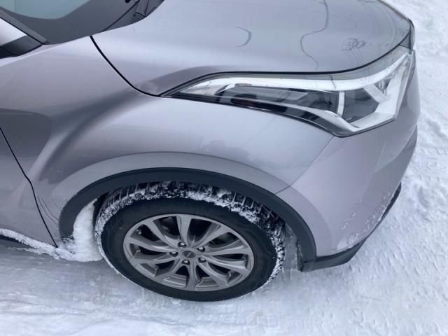 TOYOTA C-HR 4WD 2017