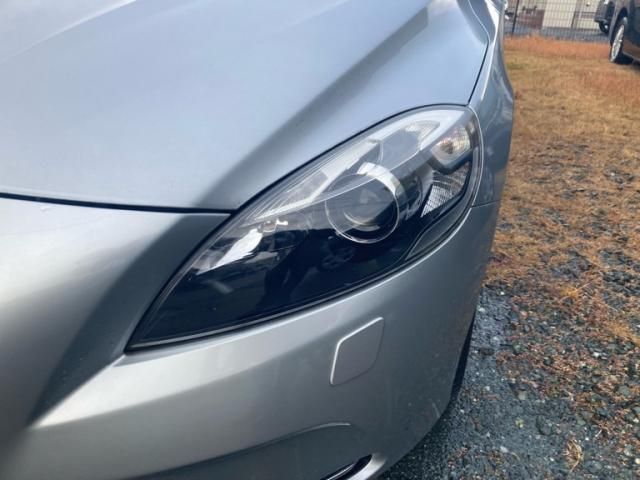 VOLVO VOLVO V40 2013