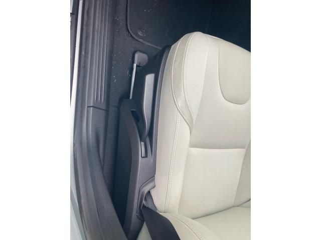 VOLVO VOLVO V40 2013