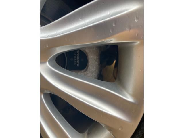 VOLVO VOLVO V40 2013