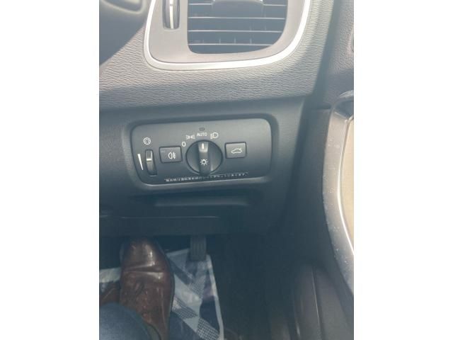 VOLVO VOLVO V40 2013