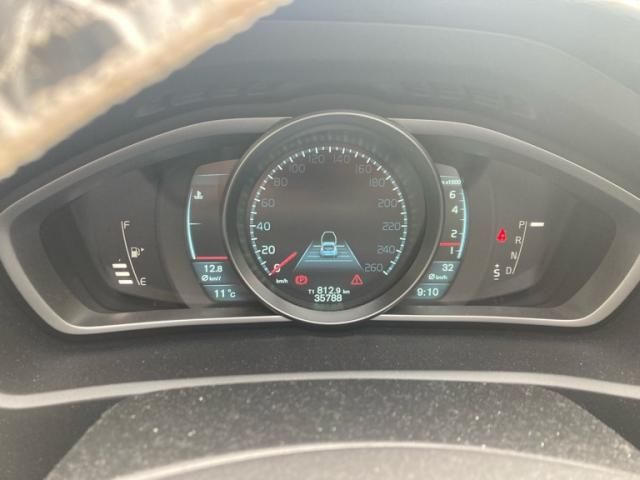 VOLVO VOLVO V40 2013