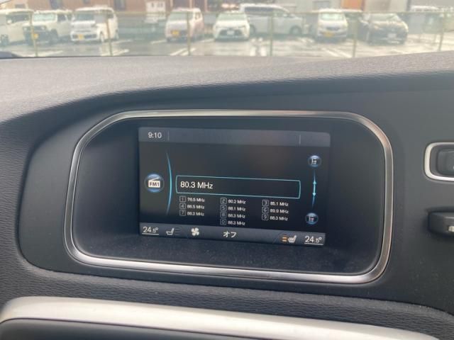 VOLVO VOLVO V40 2013