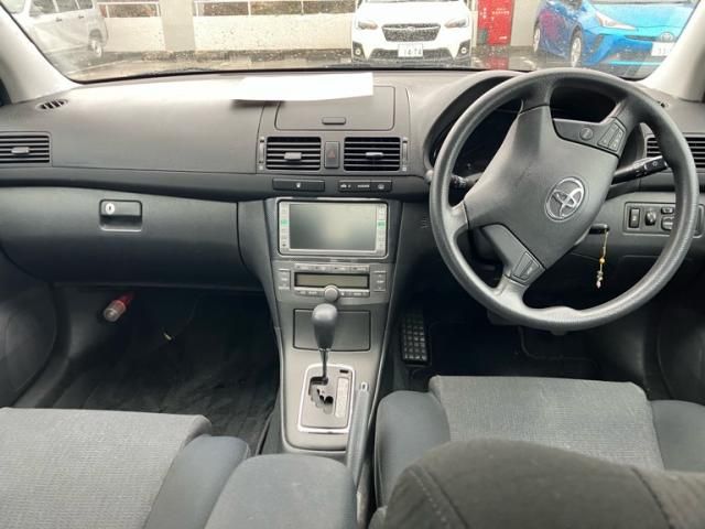 TOYOTA AVENSIS 2008