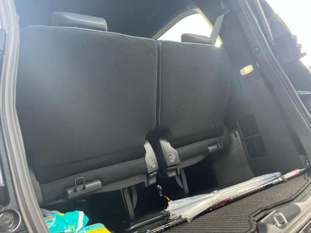 TOYOTA VOXY HYBRID 2024