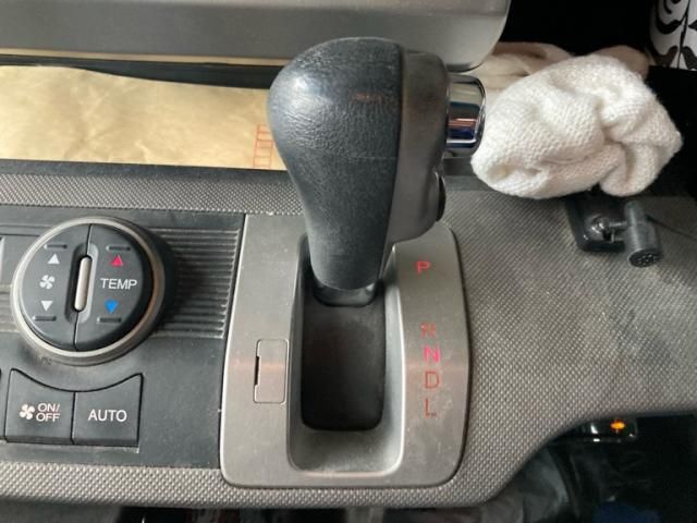 HONDA FREED HYBRID 2012