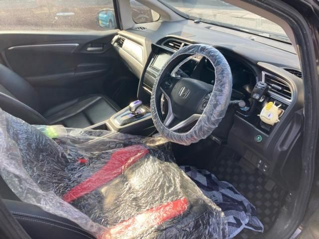 HONDA SHUTTLE HYBRID 2015