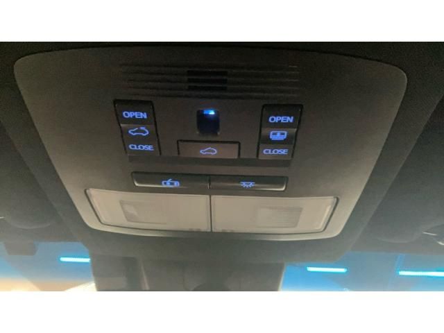 TOYOTA HARRIER 2WD 2019