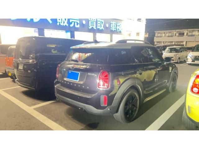 BMW MINI COOPER D CROSSOVER 2021