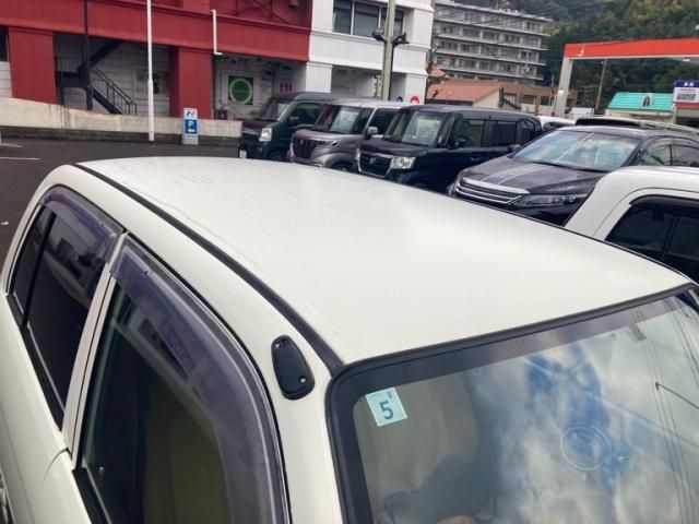 DAIHATSU MIRA GINO 2003