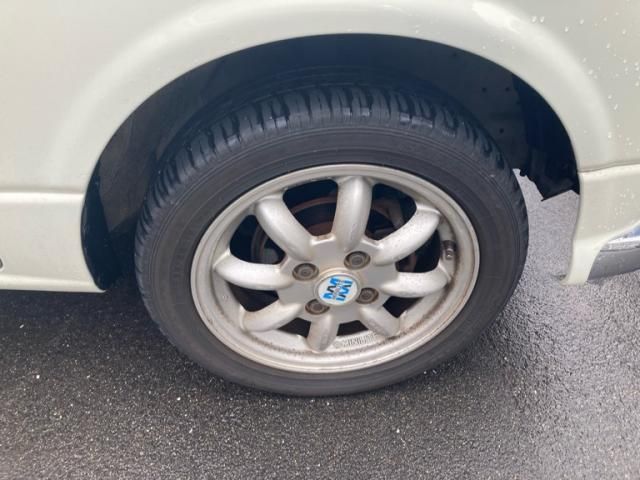 DAIHATSU MIRA GINO 2003