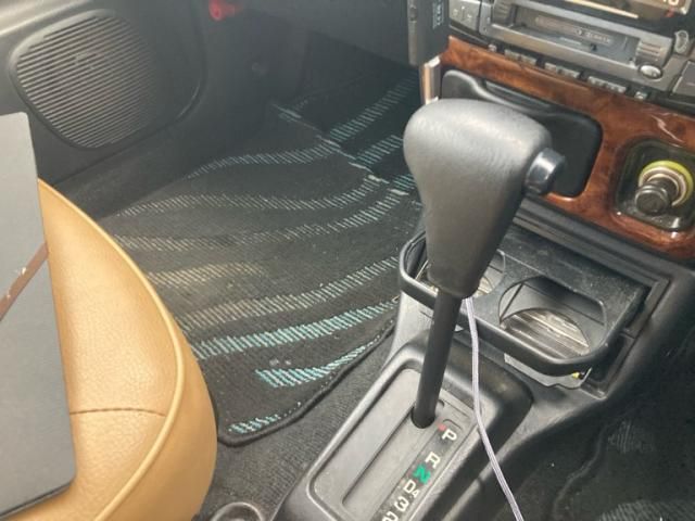 DAIHATSU MIRA GINO 2003