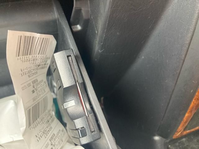 DAIHATSU MIRA GINO 2003