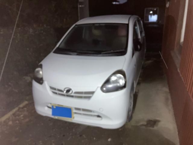 DAIHATSU MIRA e:S 2011
