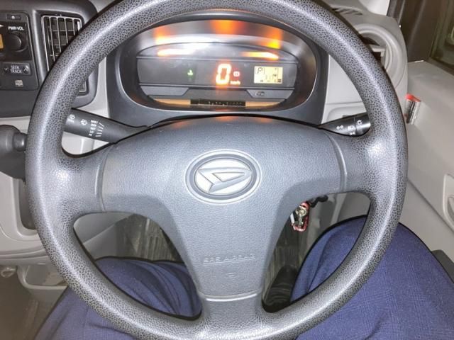 DAIHATSU MIRA e:S 2011