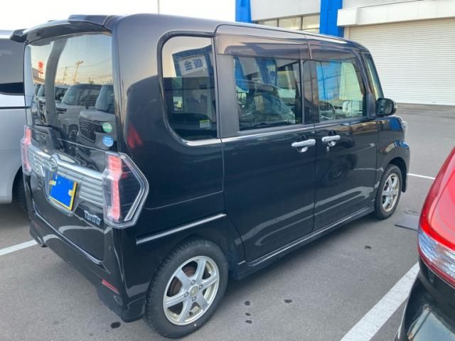 DAIHATSU TANTO CUSTOM 4WD 2017