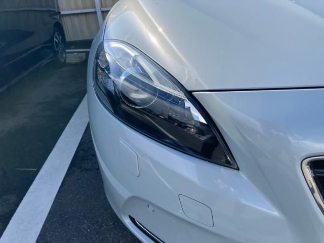 VOLVO VOLVO V40 2013