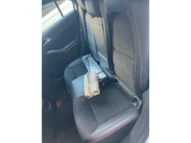 MERCEDES BENZ MERCEDES BENZ A class 2015