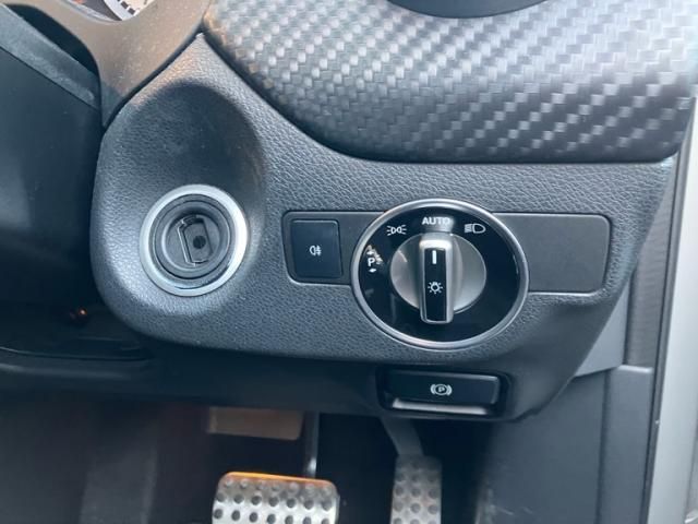 MERCEDES BENZ MERCEDES BENZ A class 2015