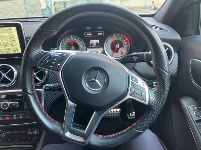 MERCEDES BENZ MERCEDES BENZ A class 2015