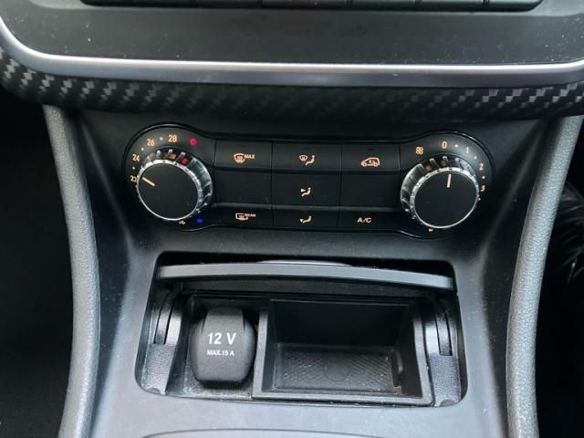 MERCEDES BENZ MERCEDES BENZ A class 2015