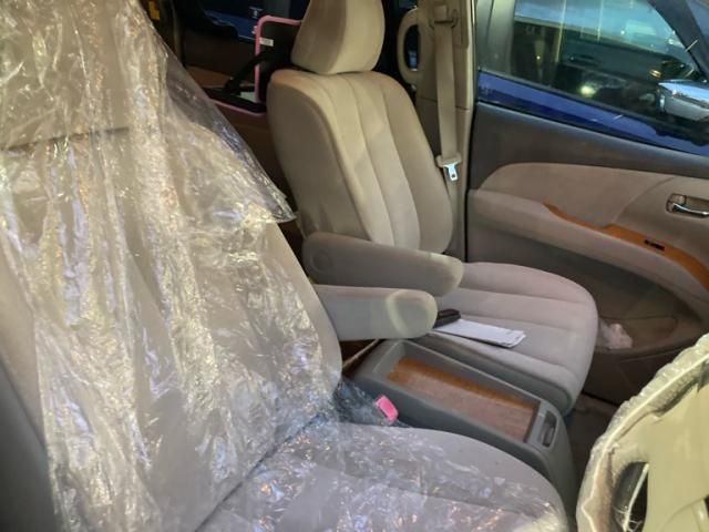 TOYOTA ESTIMA  4WD 2009