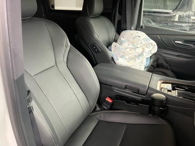 TOYOTA ALPHARD 4WD 2024