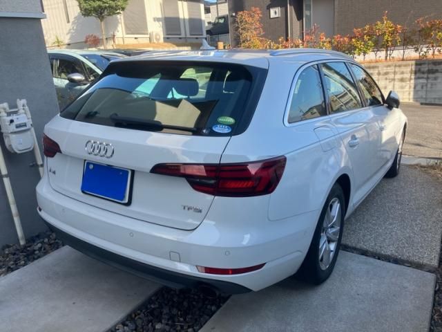 AUDI AUDI A4 AVANT 2017