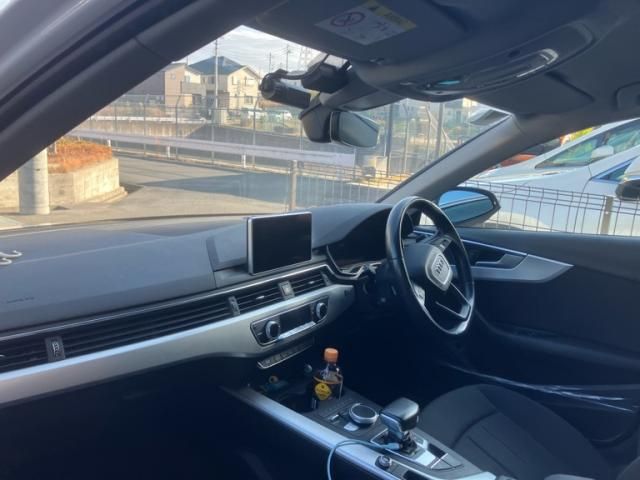 AUDI AUDI A4 AVANT 2017