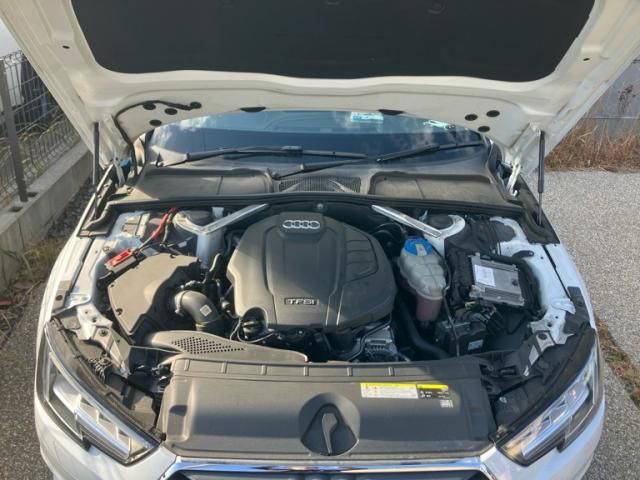 AUDI AUDI A4 AVANT 2017