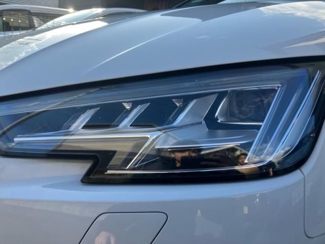 AUDI AUDI A4 AVANT 2017