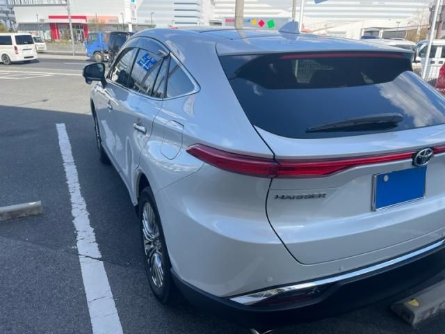 TOYOTA HARRIER 2WD 2023