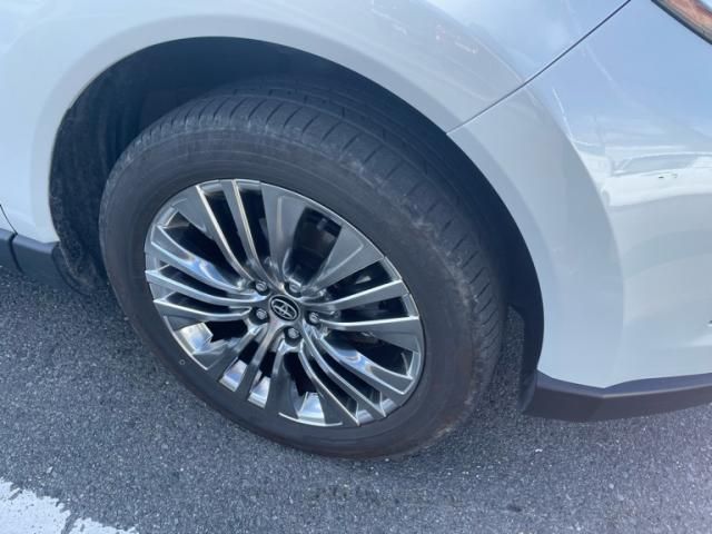 TOYOTA HARRIER 2WD 2023