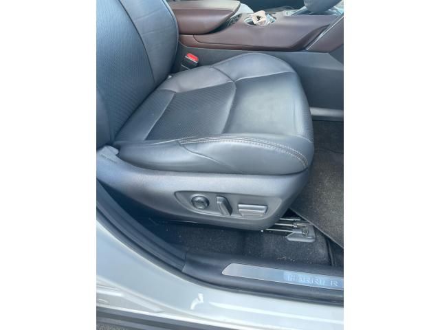 TOYOTA HARRIER 2WD 2023