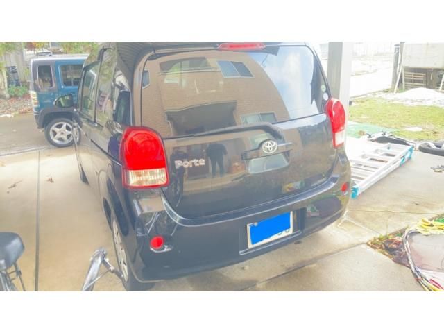 TOYOTA PORTE 2012