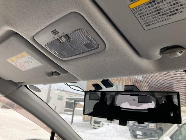 TOYOTA SIENTA 4WD 2015