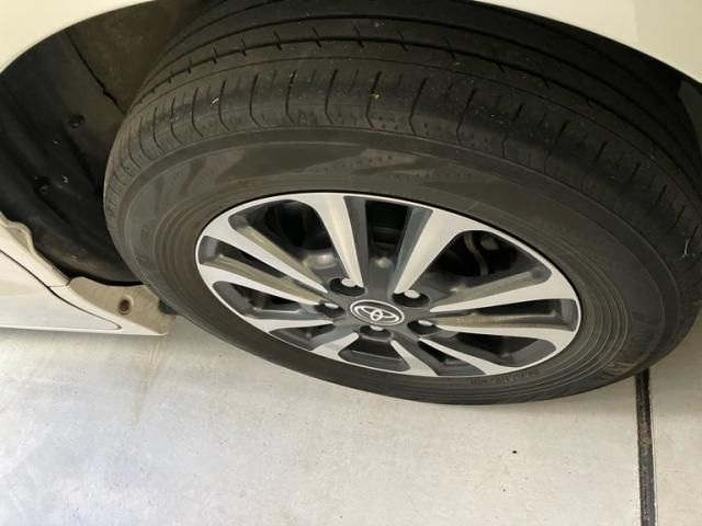 TOYOTA ESQUIRE HYBRID 2019