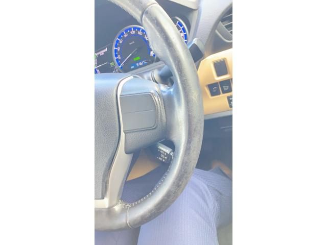 TOYOTA NOAH HYBRID 2014