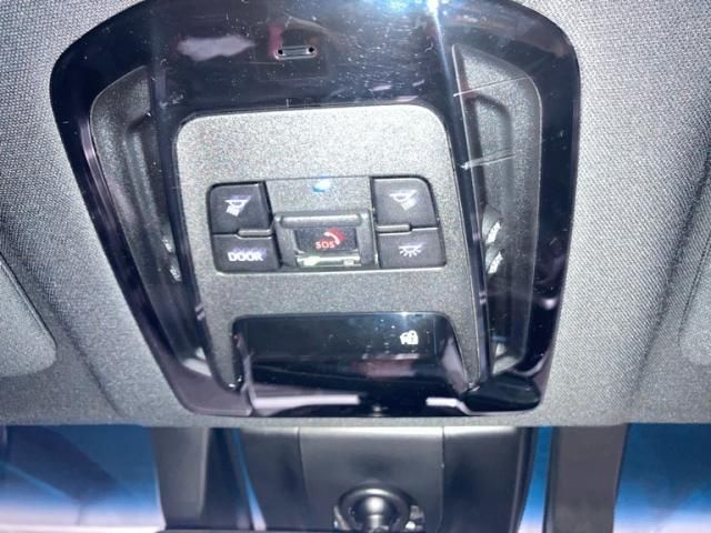 TOYOTA HARRIER 2WD 2023