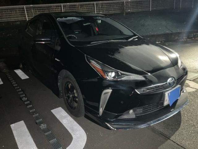 TOYOTA PRIUS 2019