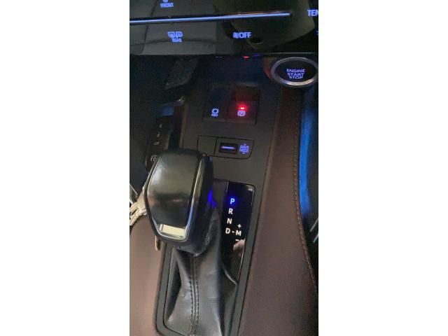 TOYOTA HARRIER 4WD 2020