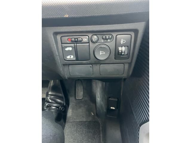 HONDA FREED 2009