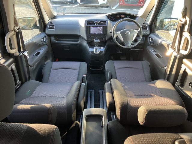 NISSAN SERENA  S-HYBRID 2013