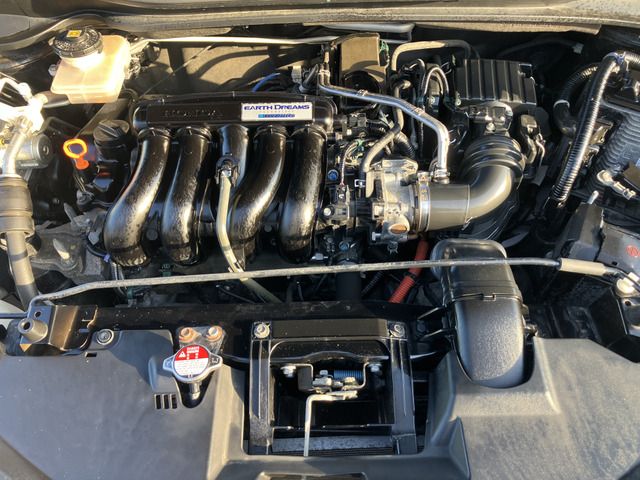 HONDA VEZEL HYBRID 2015