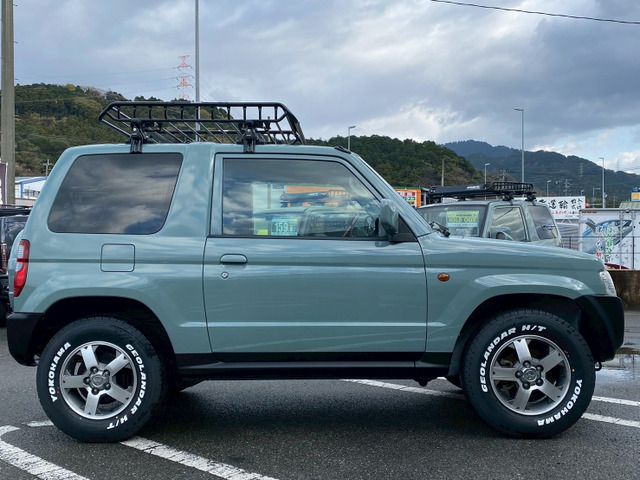MITSUBISHI PAJERO MINI 2009