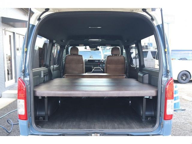 TOYOTA HIACE van 2WD 2019