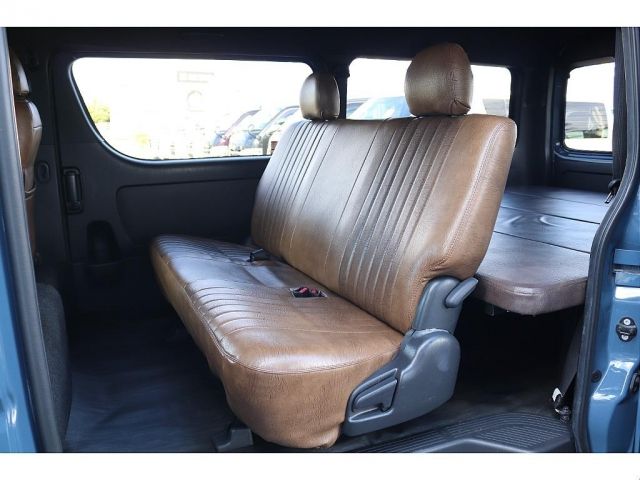 TOYOTA HIACE van 2WD 2019