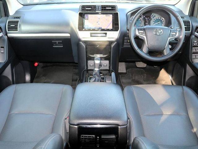 TOYOTA LANDCRUISER PRADO 2021