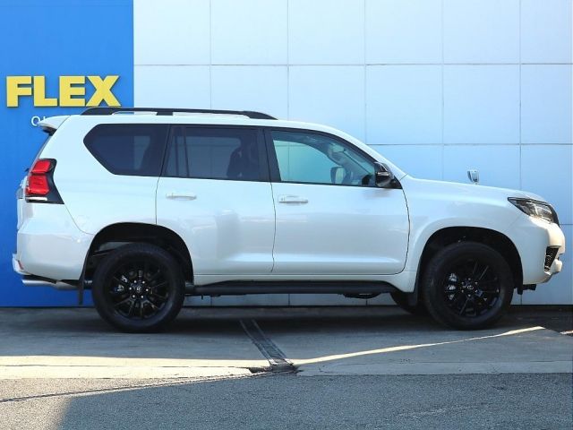 TOYOTA LANDCRUISER PRADO 2021