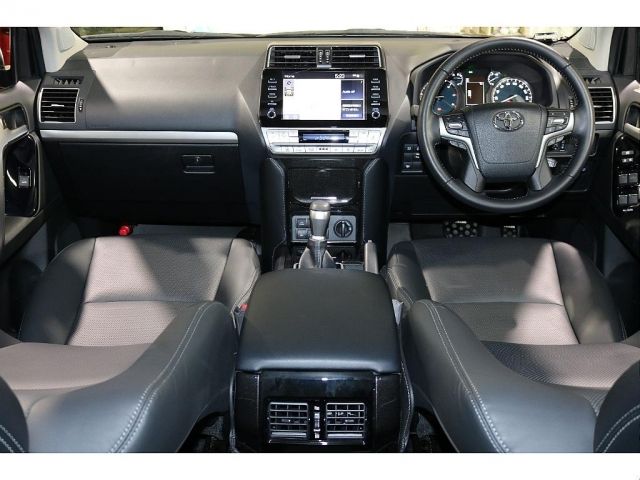 TOYOTA LANDCRUISER PRADO 2020